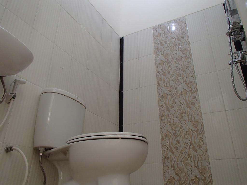 Shakila Guest House Malang Room photo